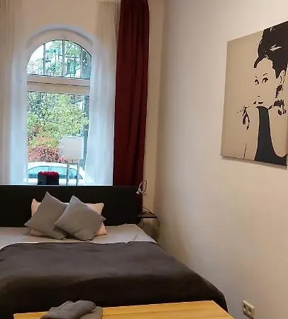 Gemuetliche Im Erdgeschoss- Jenaer Strasse Apartman