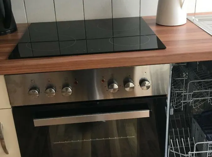 Gemuetliche Im Erdgeschoss- Jenaer Strasse דירה ארפורט