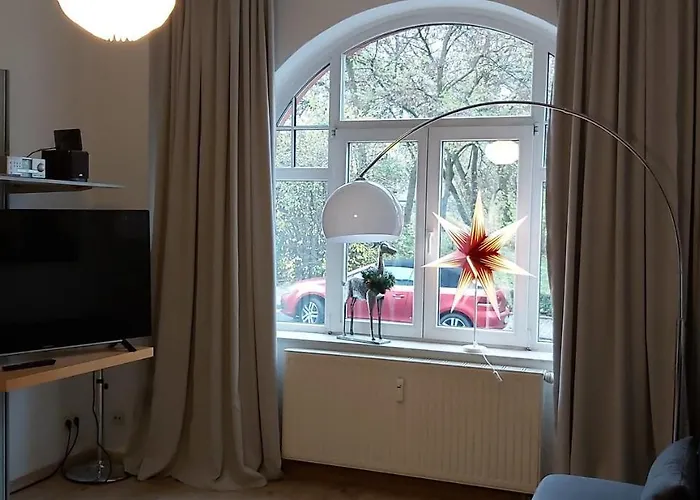 Gemuetliche Im Erdgeschoss- Jenaer Strasse